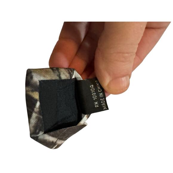 Tree Rooker Hunting Mens Camo Necktie Tree Camouflage Novelty Hunter - Picture 8 of 8